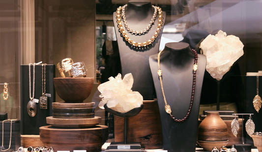 Why Online Artificial Jewelry Shopping Is the Future of Fashion