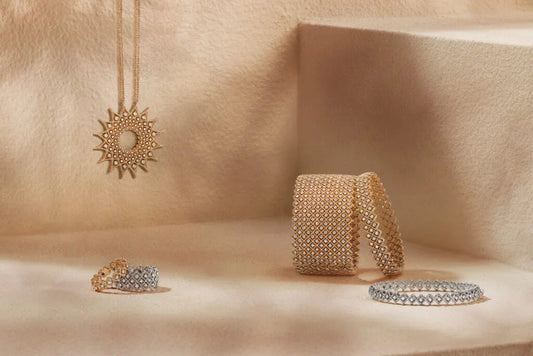 How to Style Jewellery with Simple Dresses